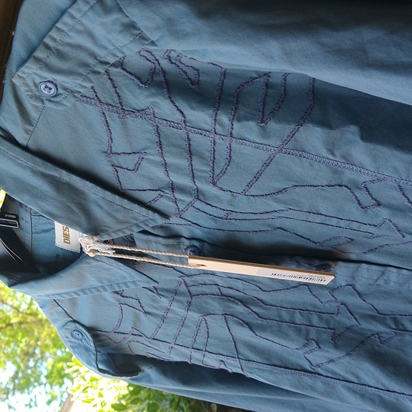 SIZE M: DIESEL BUTTON UP DRESS SHIRT - Picture 2 of 6